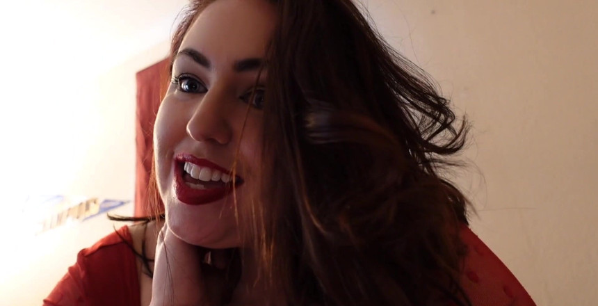 KinkyKatie: Glücklicher freaky freitag! In diesem Video geht es vor allem...