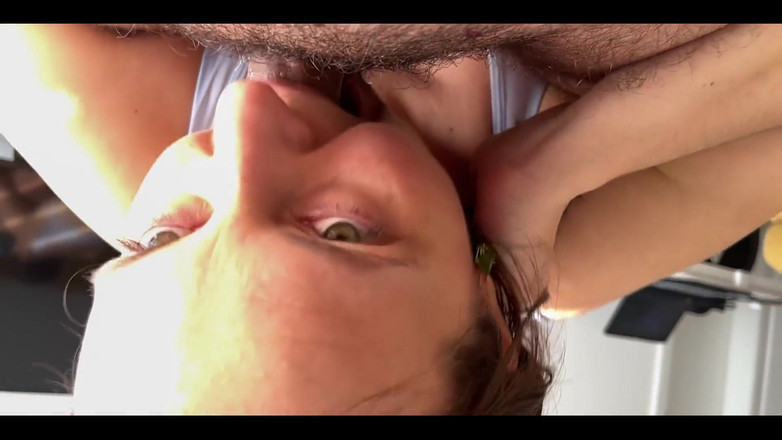 Crypto Mommy: 남편 자지 빨기