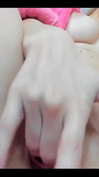 穿着你的衣服玩得很漂亮