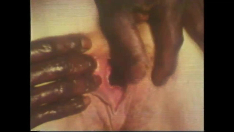 The Unforgettable: खुरदरे हाथ