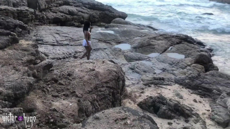 VictorHugo: Spotykać się z przyjacielem na plaży