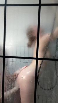 Bts Dos Chicas Bi Se Pone Jabonoso En La Ducha