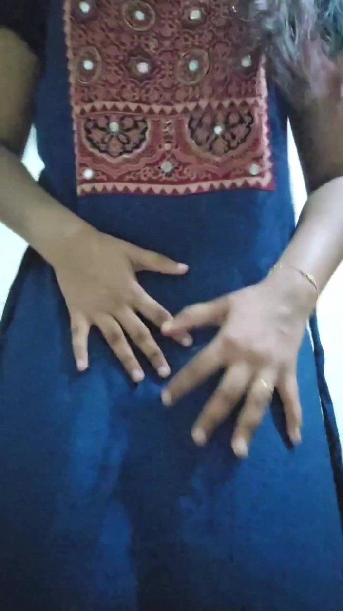 mallugodcouples: Timp de joacă privat al fetei Desi Mallu - Urmărește-mă cum...