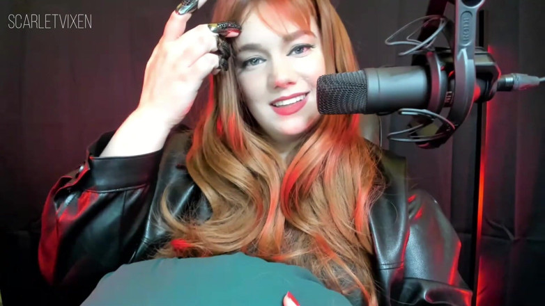 Scarlet Vixen: Porcování světové dominance Asmr