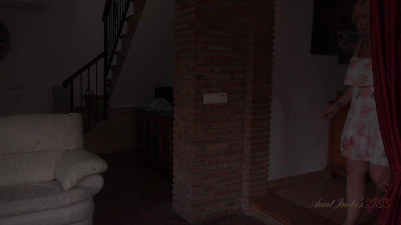 Aunt Judy's XXX: Bibitjudysxxx - aksi hot tante bahenol melody and raz