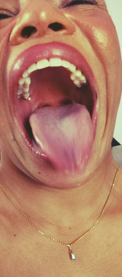 anabel693: Fetysz dymu usta i język