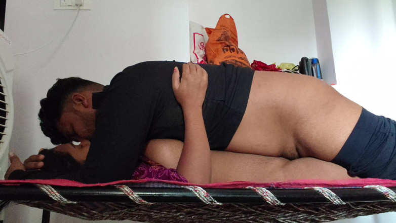 Premi pooja: Gav Ki Ladki Aaur Pados Ka Ladka Purane Ghar Me...