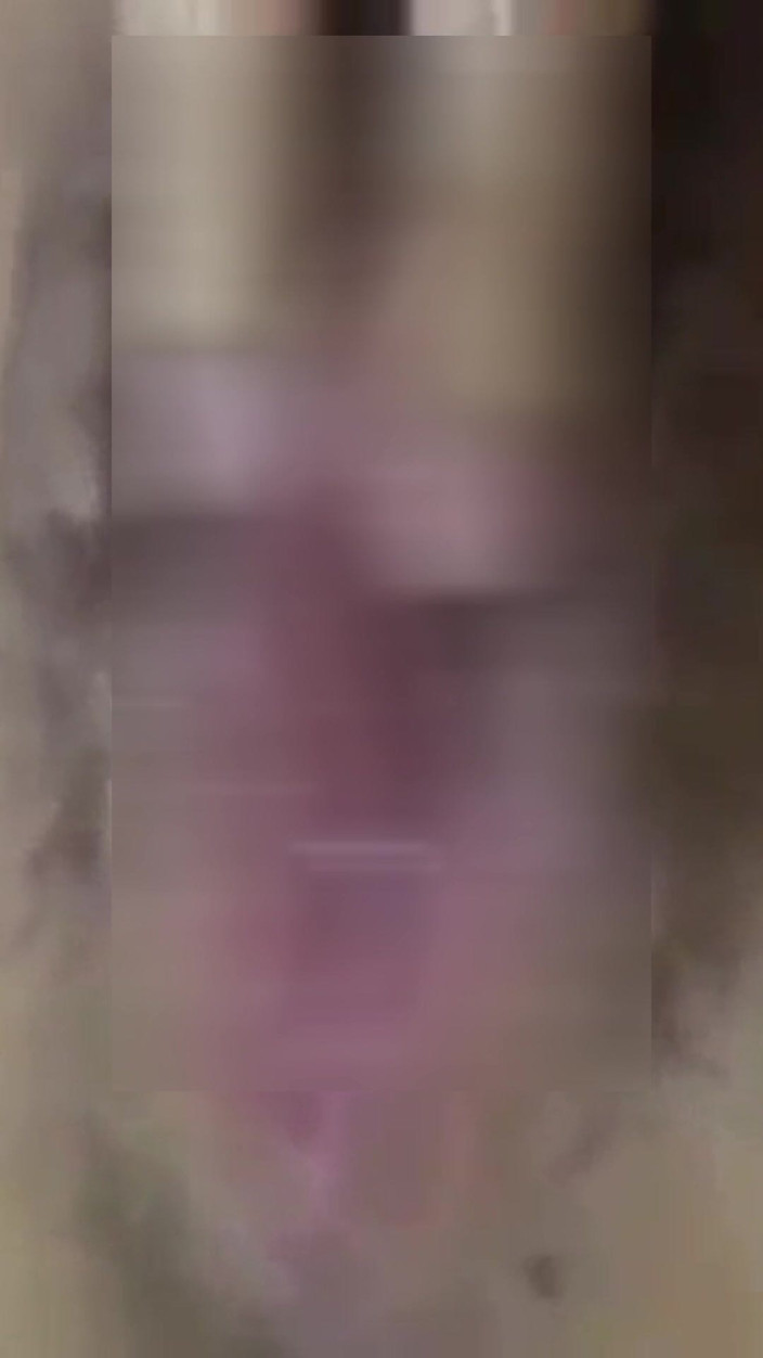 yellowsubmarine: Masturbasi di depan kamera