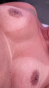 Zenci nine minibüste sikiliyor