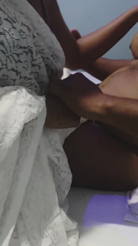 Desi bhabhi sorpreso il suo devar a masturbarsi
