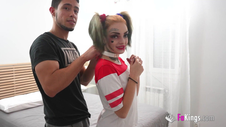 FAKings: Wanna Fuck Harley Quinn? This Guy Does It! Hot Sex...