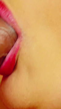 Nerdy Close up Blowjob