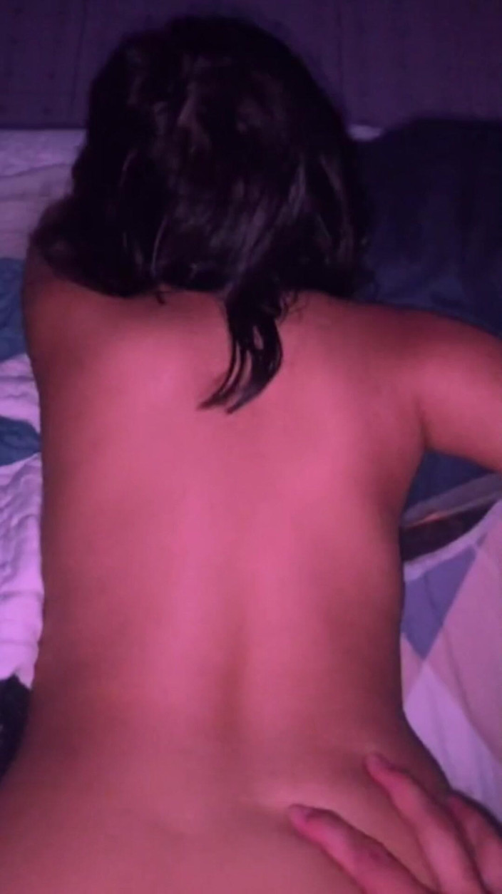 DasheLKI: Mój współlokator pieprzy mnie naprawdę mocno