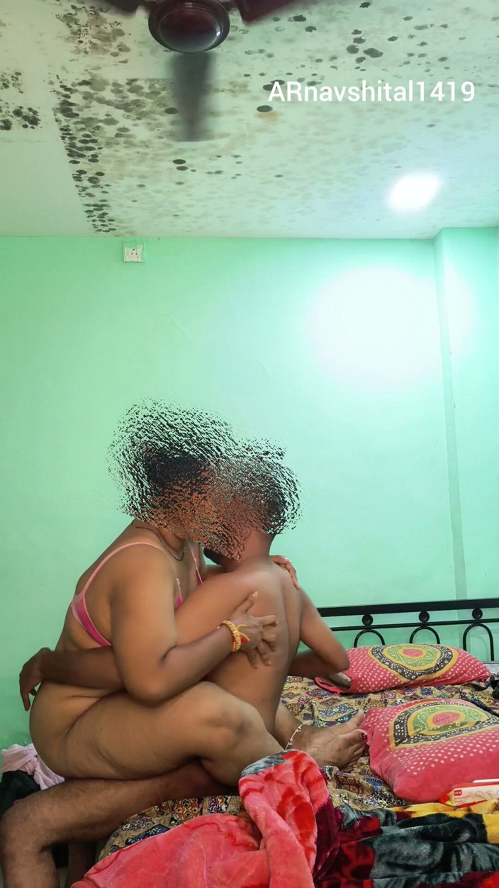 Sexyshital14: Ibu tiriku pengen aku entot sama dia dengan posisi ngentot