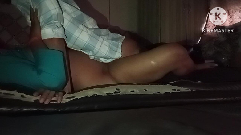 Stepmom baby: Berseronok dengan makcik tua berusia