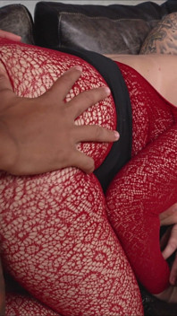 2lucky Guy White and Black Fuck Deep Ono Horny Chubby Girl, Threesome