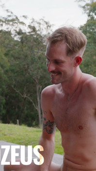 Dwóch Australijczyków Twunk jebanie na zewnątrz