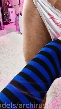 精液まみれのホットな尻軽女!完全に大きなペニス、コンドームなしのセックス、そしてたくさんの精子!