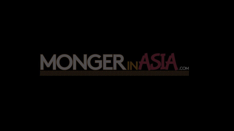 Monger In Asia: Un grosso scopa