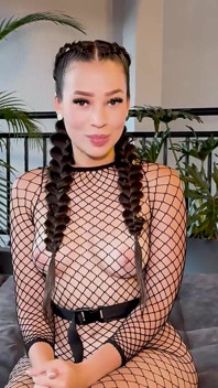 Hermosa Morena Le Da a Su Novio Su Culo Apretado Como Sexo Anal Sorpresa