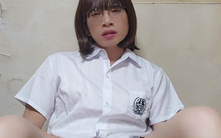 Taiwancdgirl: Transsexuala Ting Xuan poartă tocuri înalte și călărește un vibrator pentru a...