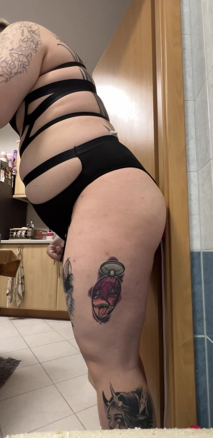 Feelingharmony: Drago cavalca dildo