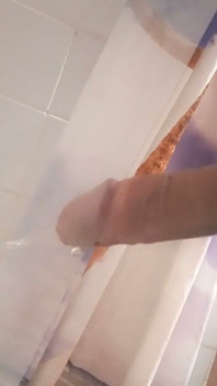 Jak chcat na ranní dřevo, tvrdý penis Desesperated Twink a plný měchýř