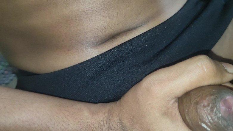 hot suman: Schöne stiefschwester mit Öl auf den Penis aufgetragen und ge streichelte...