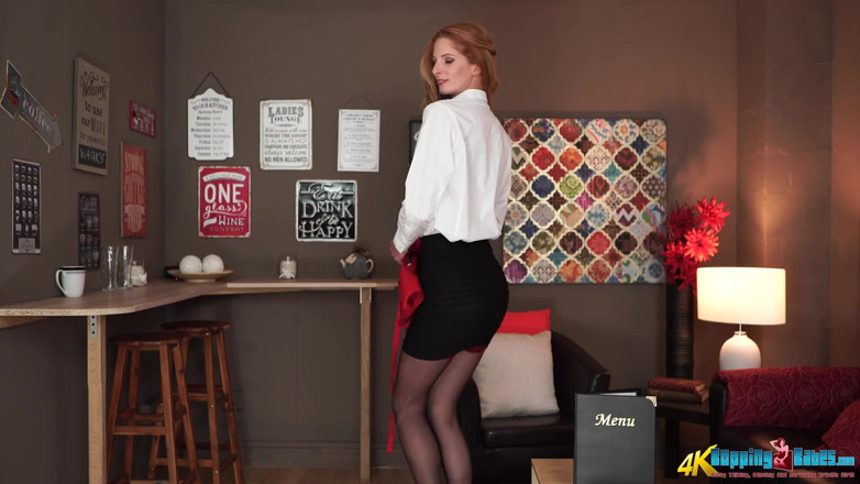 Bopping babes: Leah - striptis menit terakhir