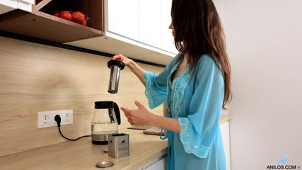 Anilos: Yatakta kahvaltı