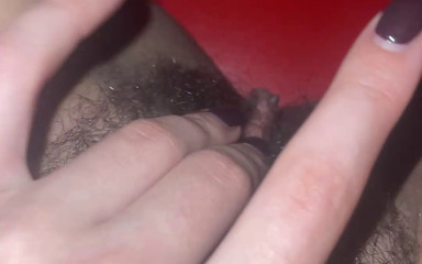 Couple Of Pleasure: Bavím se sama s prsty