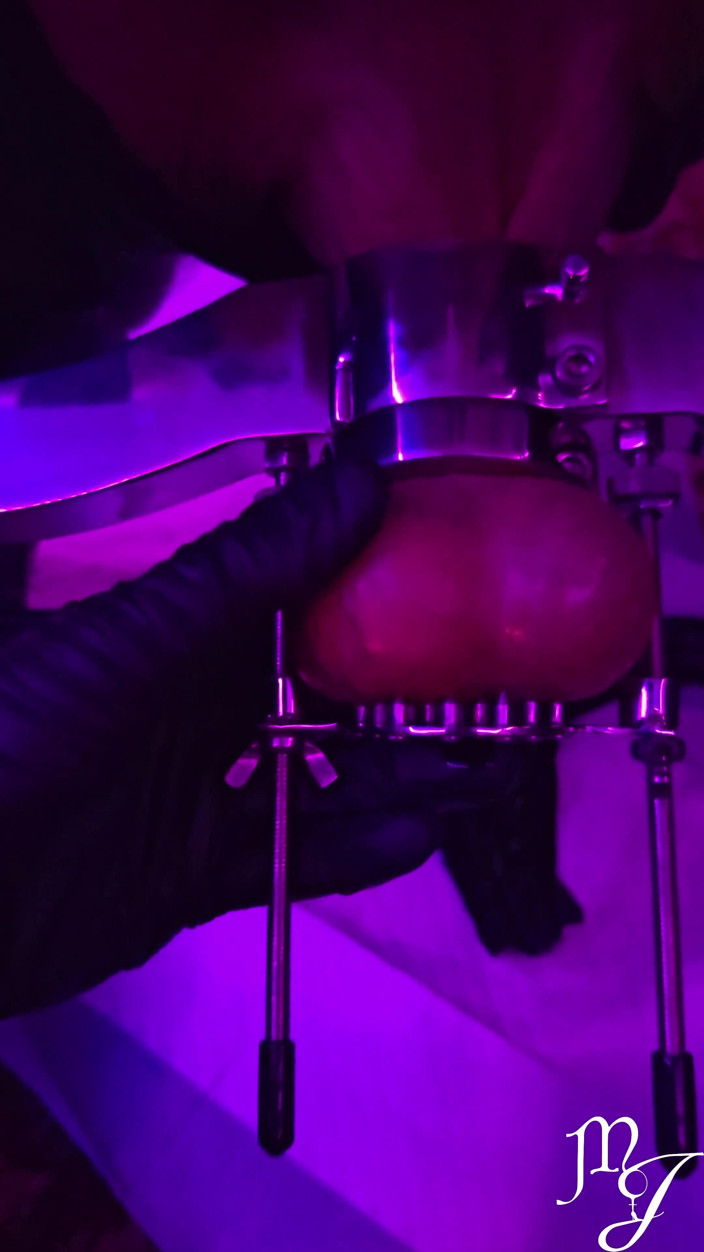 DeesseJulia: Meine latex-anal-sklaven-schlampe mit einem demütiger! Herrin julia