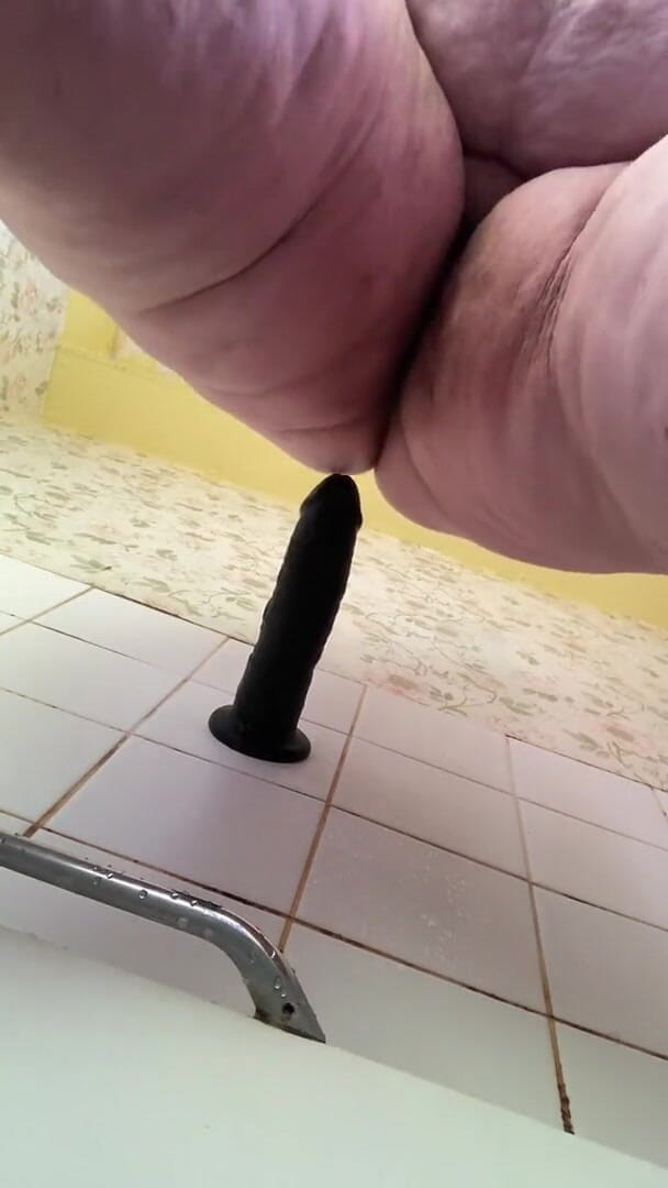 Real homemade BBW BBC porn: Bbwbootyful ridding my 12inch dildo underneath cam view