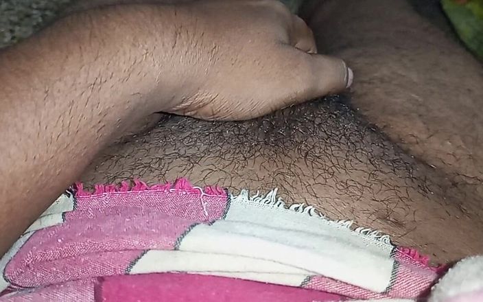 Sweet Indian cock: Hintli çocuk penisini oynuyor