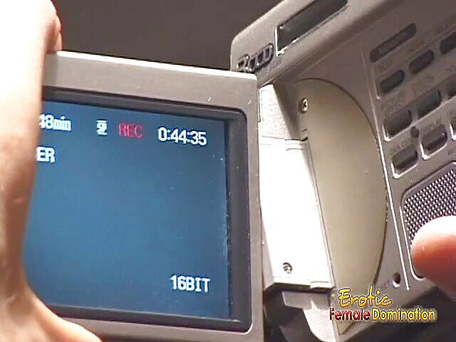 Erotic Female Domination: BTs se zrzavou otrokyní