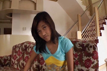 Asian Cuntz: Vacker orientalisk tonåring knullas hårt vid sexprövning