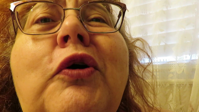 BBW nurse Vicki adventures with friends: Я володію тобою своїм язиком рабом