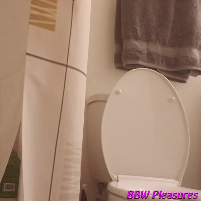 BBW Pleasures: Kink Kameleon Pees Video Part 1