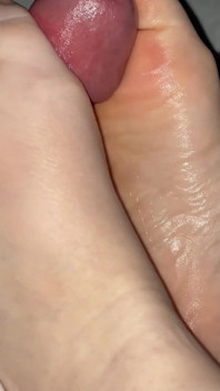 Footjob kaki enak cewek amatir seksi