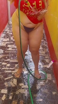 Get Your Pussy Smeared with Hot Milk!