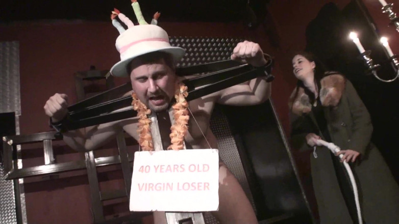 Femdom Austria: Freak Show 6 (med Joschi)