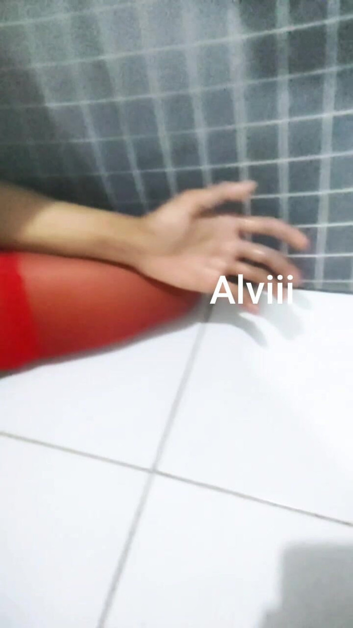 Alfi Kayla: Sexy transvesthemd hijab rote dessous heiß