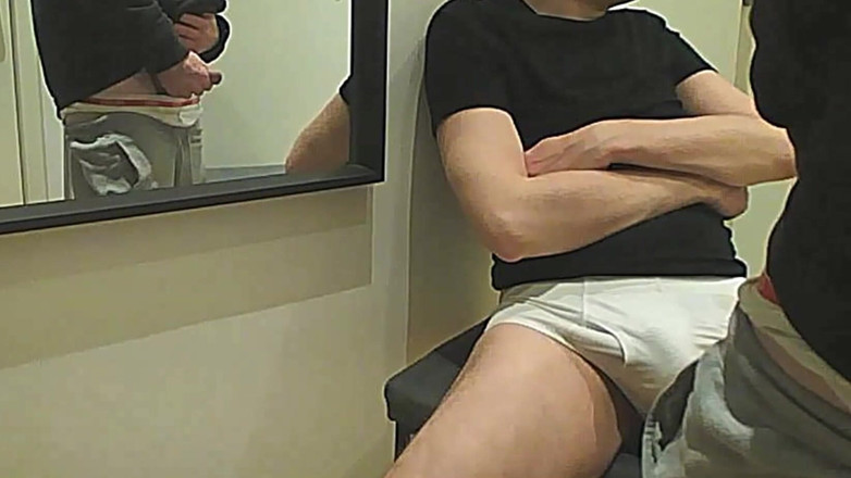 AmateurBoysPissing: 흑형 대물 에 몇 방울 떨어뜨리는 아마추어 소년