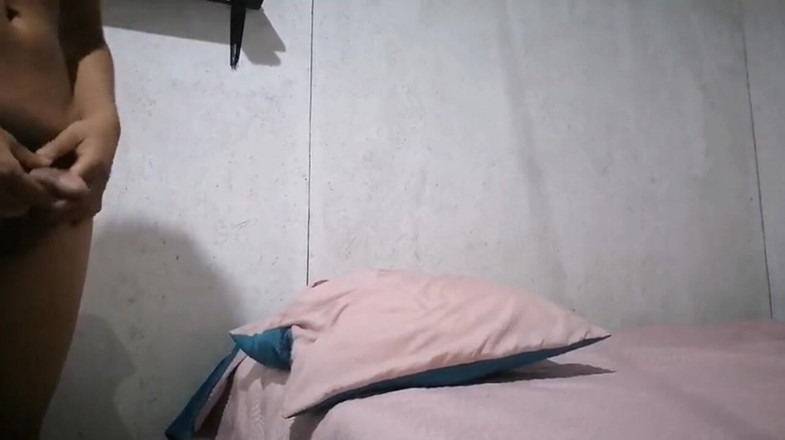 Natasha Caseros: Anh kế, làm ơn đưa tôi vào đít!