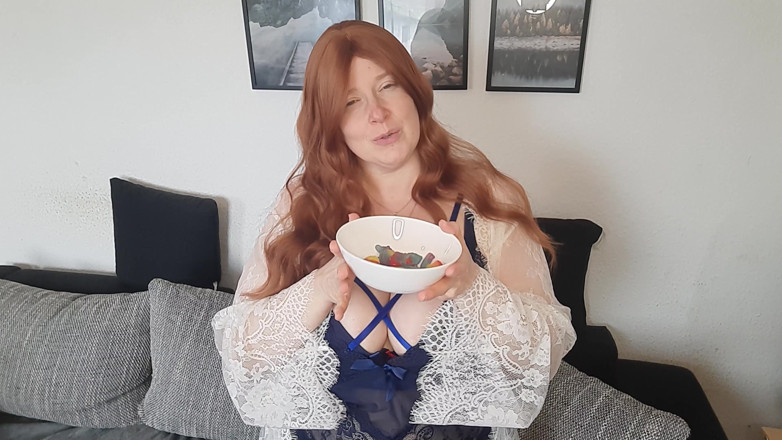 Curly_Dreams: Je Eet Gummybeertjes Met Je Sperma