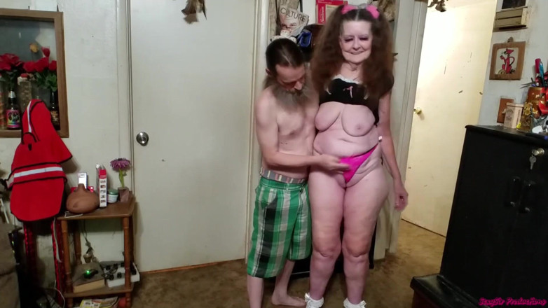 Sexy Sandra N Sir Christopher: Keseronokan kongkek dubur 100%