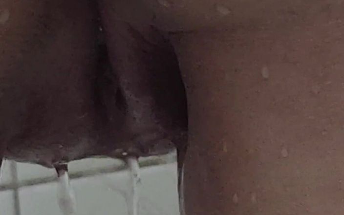 Bella boo: Using Toys on My Ass in the Shower