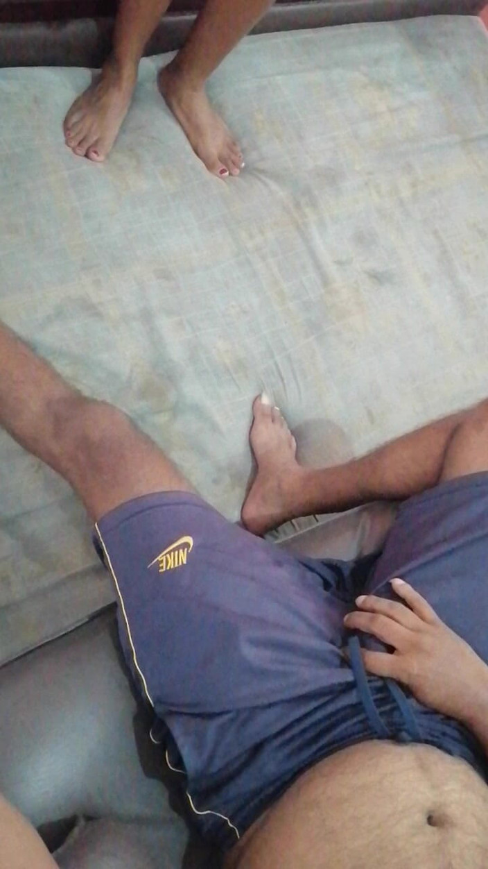 Tina Baby: देसी फोरप्ले चुंबन