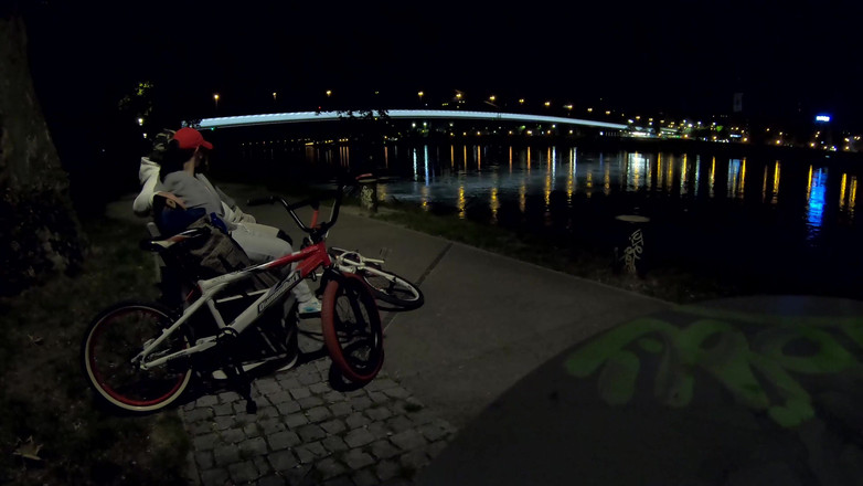 DedeDeville: Opravdu riskantní a rychlý amatérský sex s mým nevlastním bratrem,...