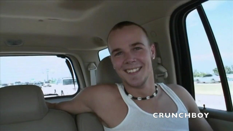 STRAIGHT BOYS CURIOUS FROM PRAHA: Молодого гетеро-паренька грубо трахнул папочка в эксгиби